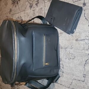 FAWN DESIGN CARA LOREN diaper Bag. Gray Leather Used In Great Condition.